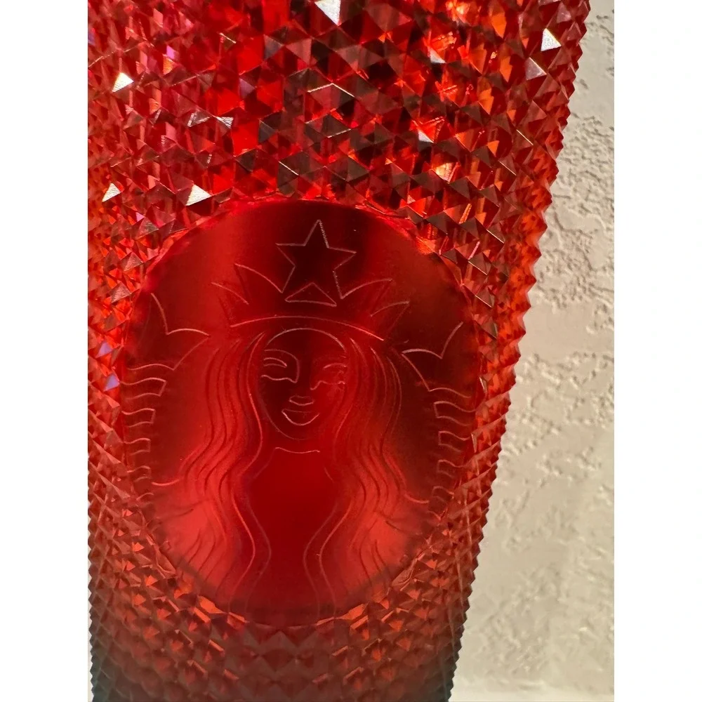 Starbucks Disney World Christmas Red Green Ombre Studded Tumbler 24oz Lid Damage